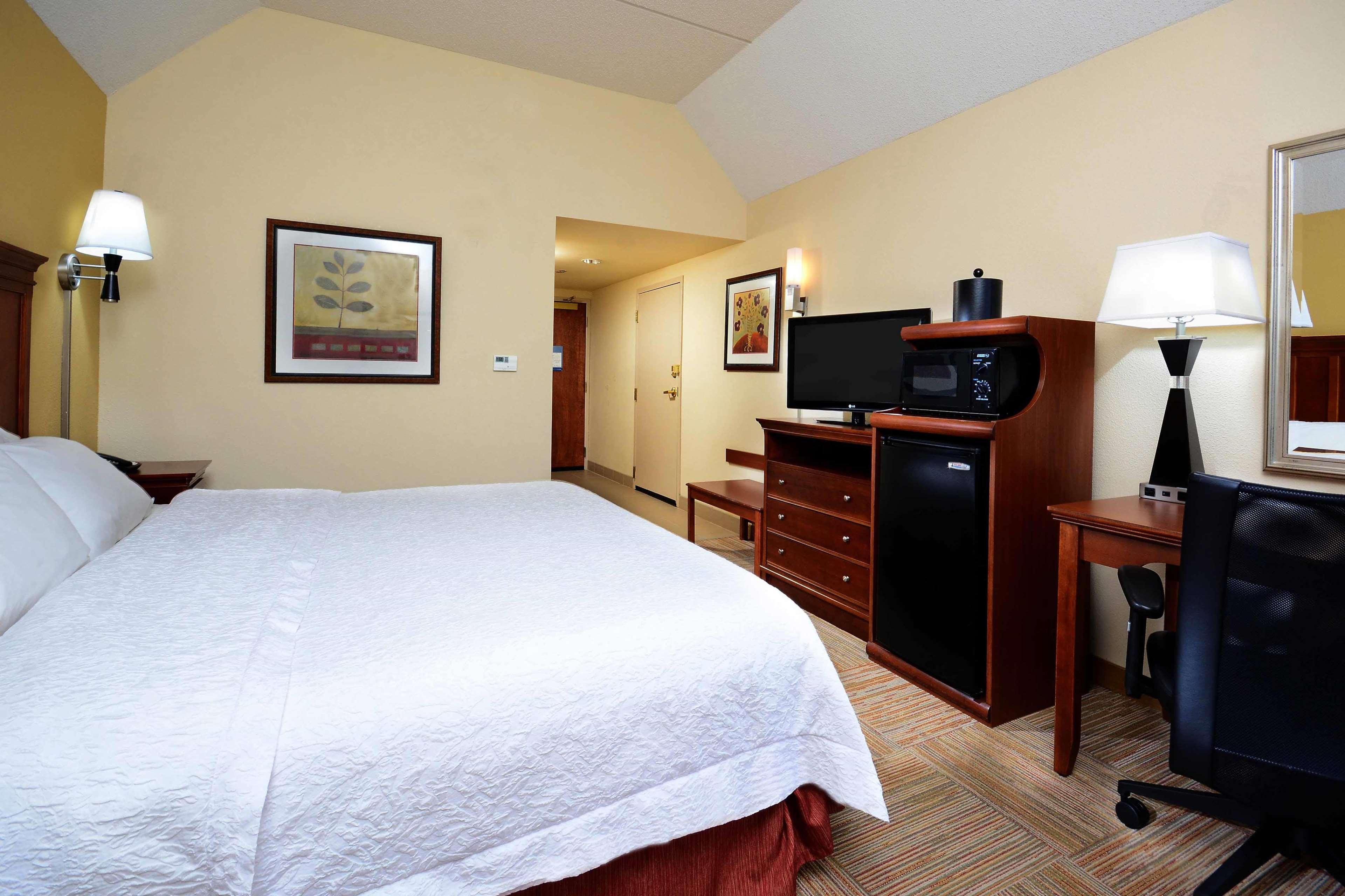 Hampton Inn Raleigh Capital Blvd North Dış mekan fotoğraf