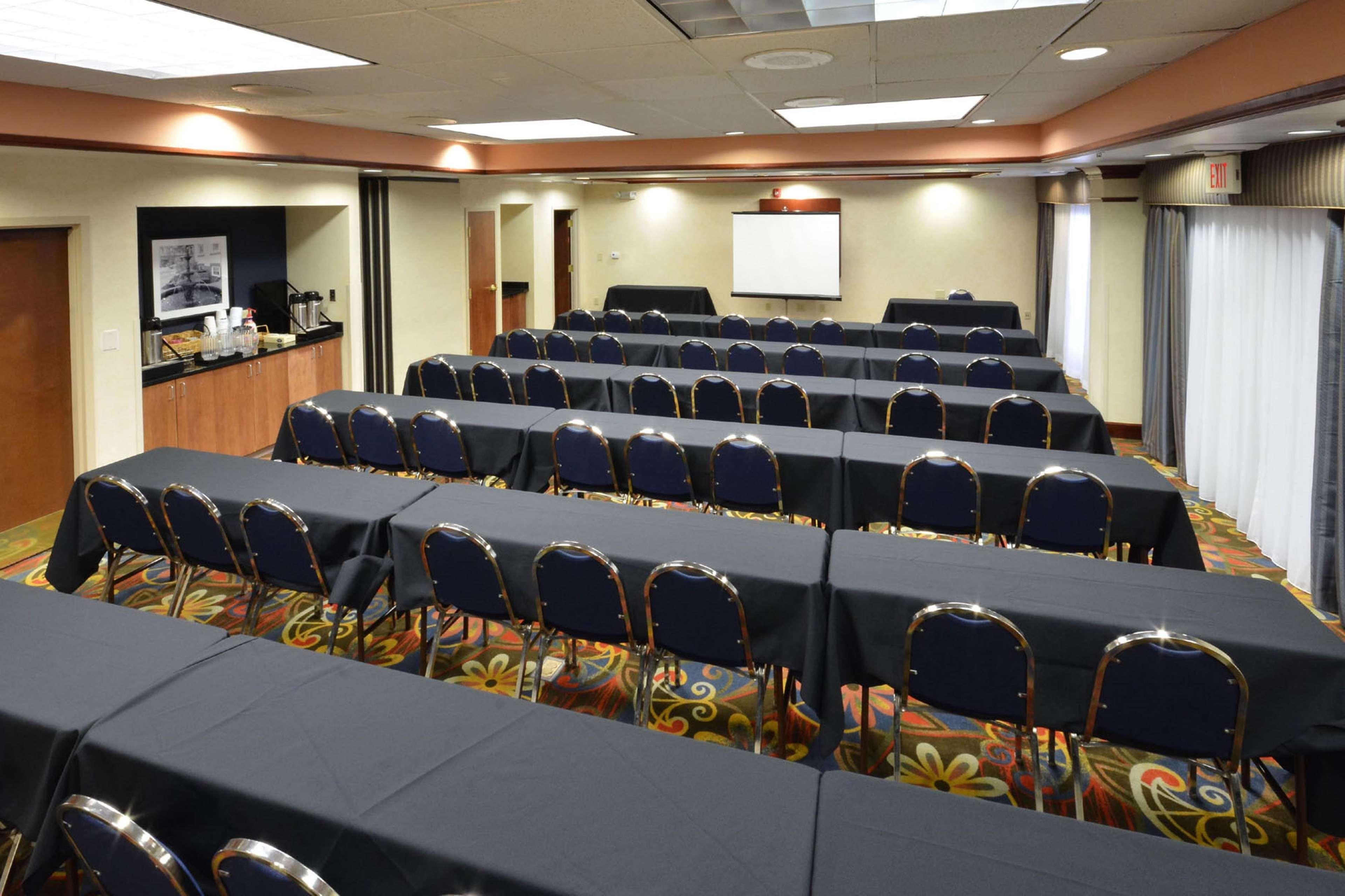 Hampton Inn Raleigh Capital Blvd North Dış mekan fotoğraf