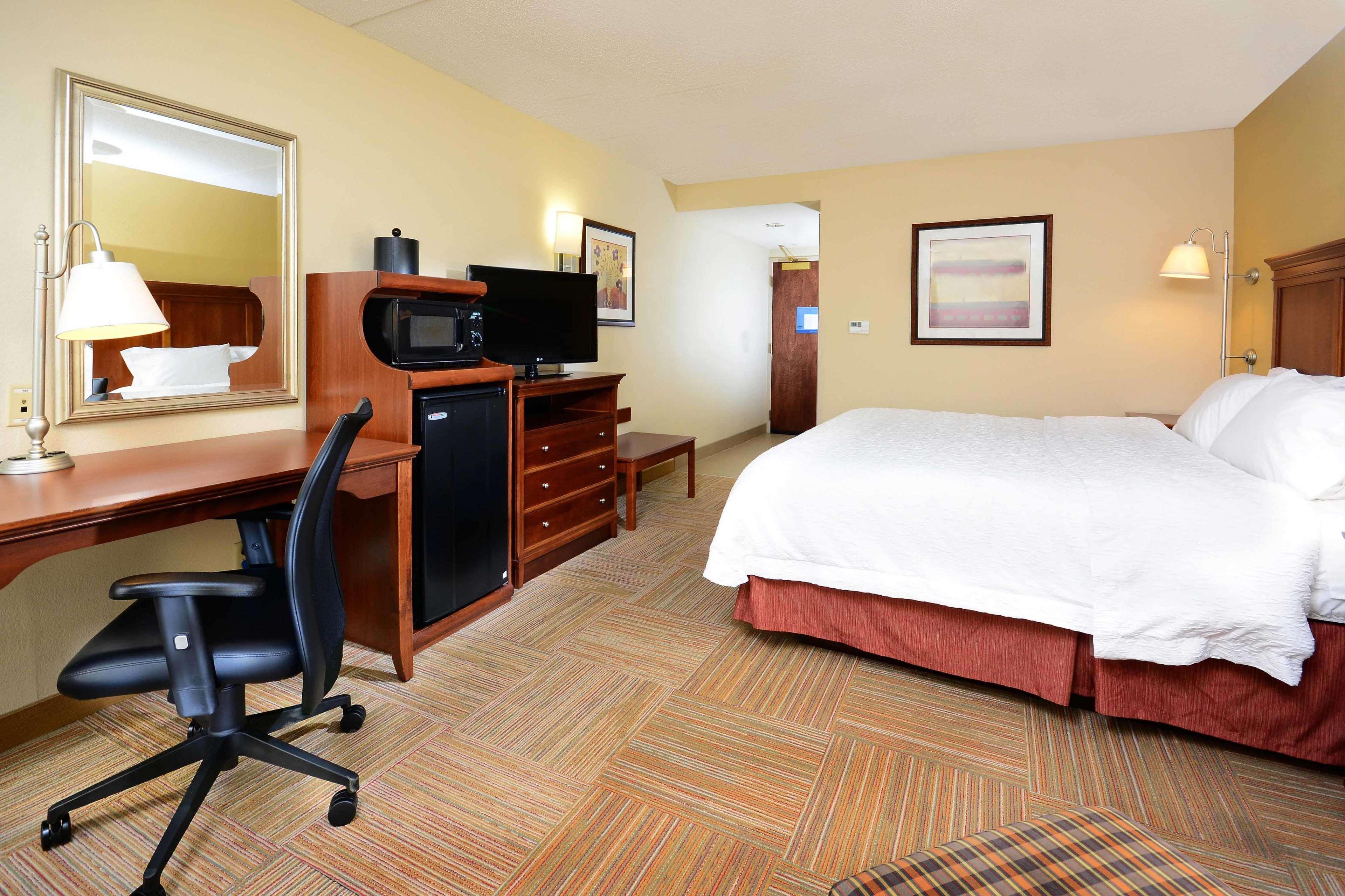 Hampton Inn Raleigh Capital Blvd North Dış mekan fotoğraf