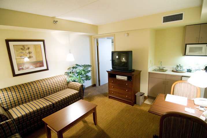 Hampton Inn Raleigh Capital Blvd North Oda fotoğraf