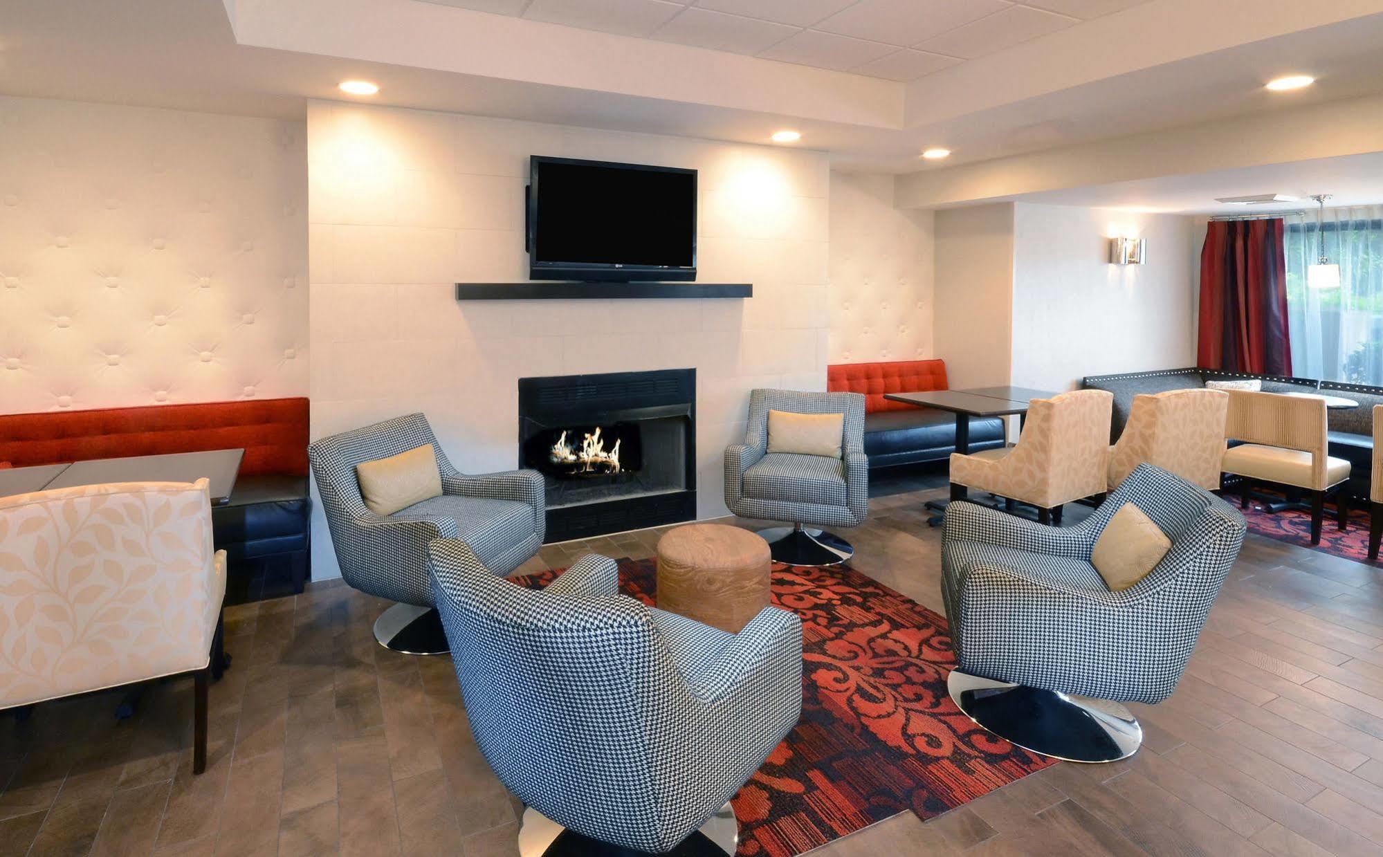Hampton Inn Raleigh Capital Blvd North Dış mekan fotoğraf